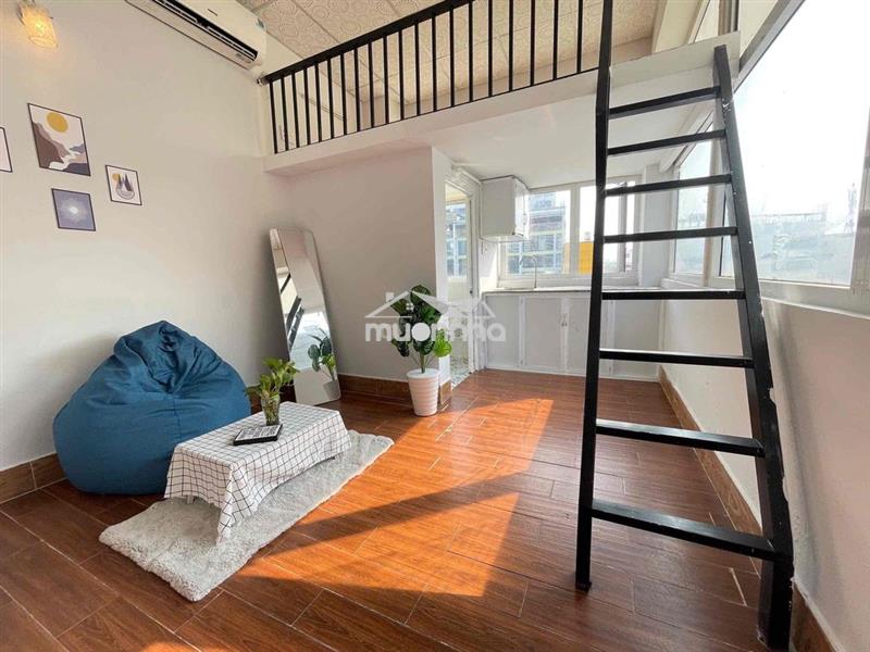 Duplex  full nội thất cửa sổ trời ở được 3- 4 người ngay đh hutech