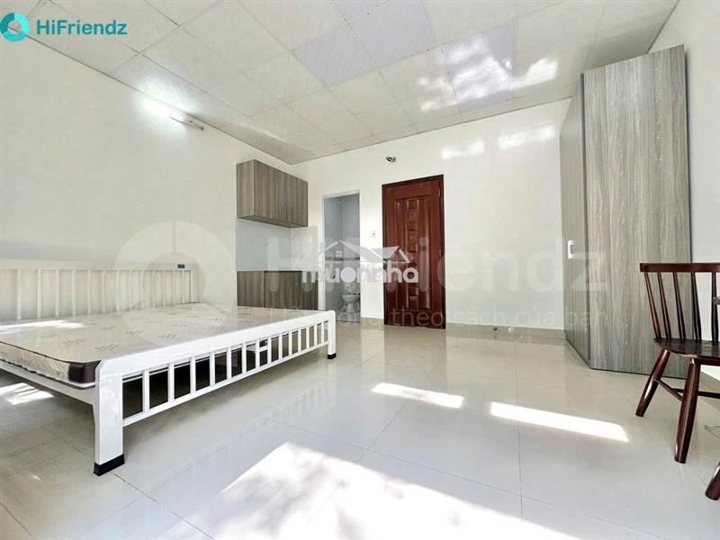 Phòng 20m2 đầy đủ tiện ích có hồ bơi ở mega ruby