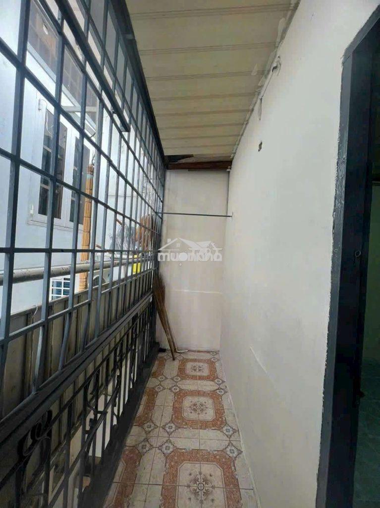 Cho thuê nhà đường hưng phú p9.q8 dt.4m×5m } 1 lầu 1 phòng 1 toilet. - 4