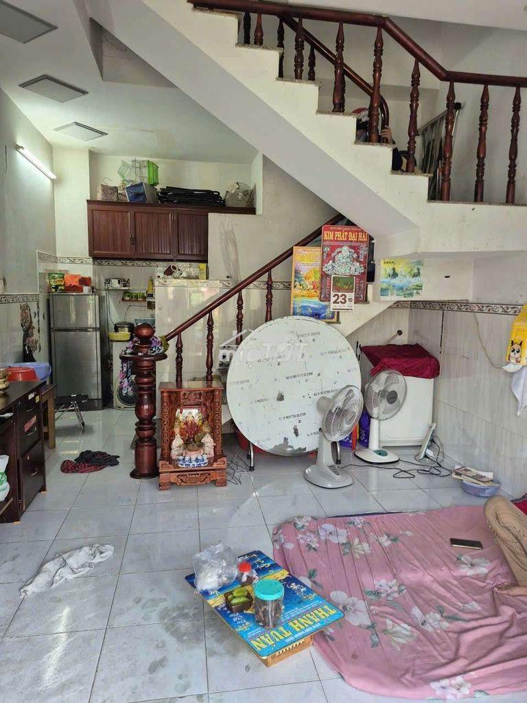 Bán nhà vi bằng xã bà điểm