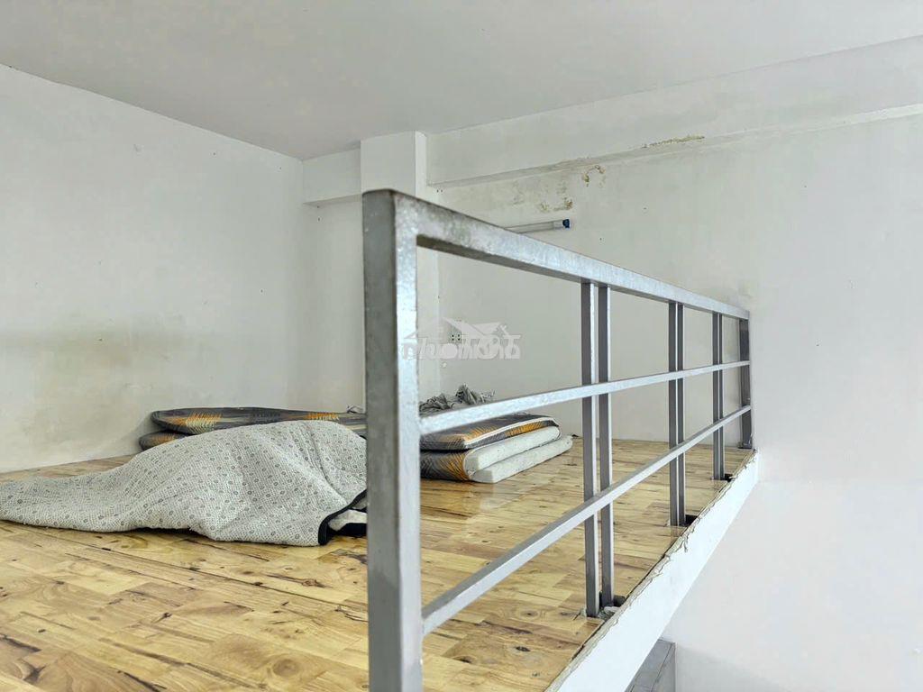 Phòng trọ sinh viên gác cao cửa sổ ngay công viên hoàng văn thụ - 3