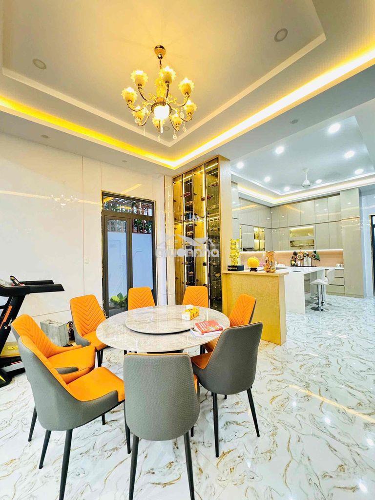 Hạ giá bán gấp biệt thự sân vườn tân cổ điển - 3