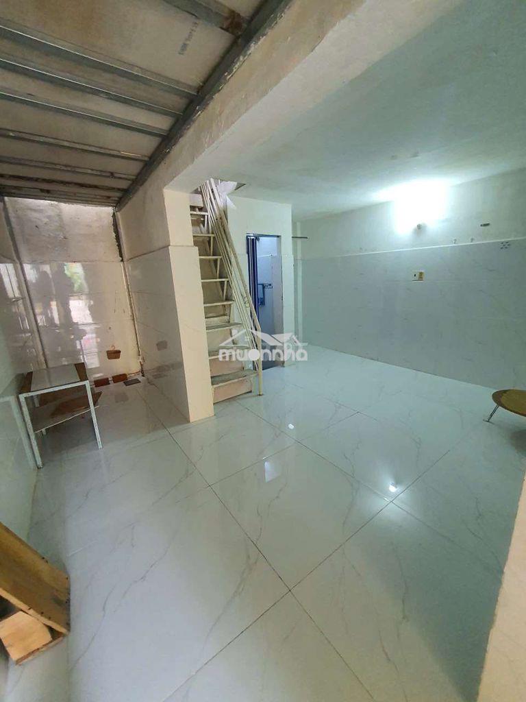 Nhà ở gia đình 4x6 1lầu 1pn 1wc 