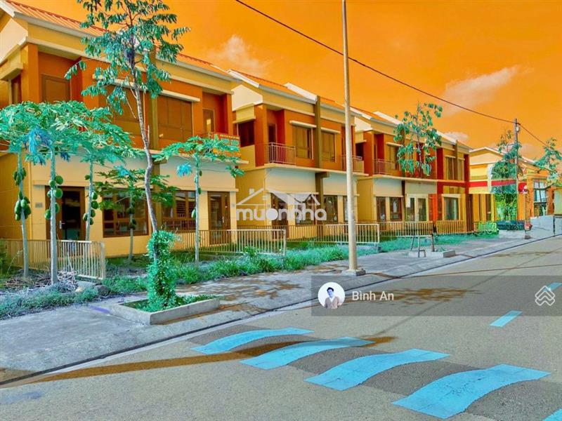 Bán nhà tứ lập oasis city, 80m2 full thổ cư, 1.55 tỷ