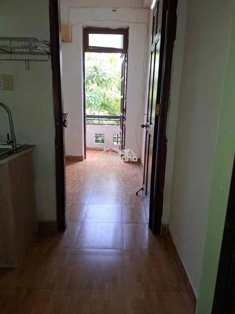 Cho thuê phòng studio bancol giá rẻ gần aeon tân phú đh công thương