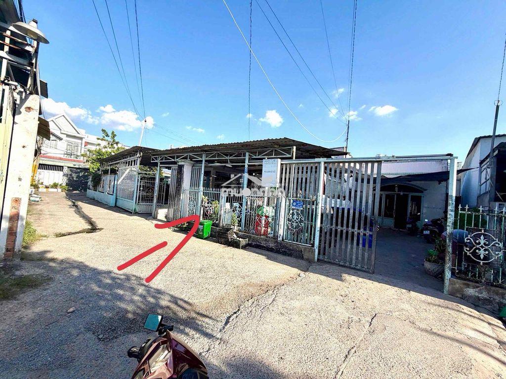 Nhà cấp 4  (6m x 23m)  133 thô cư . khu dân cư , tân xuân - 2