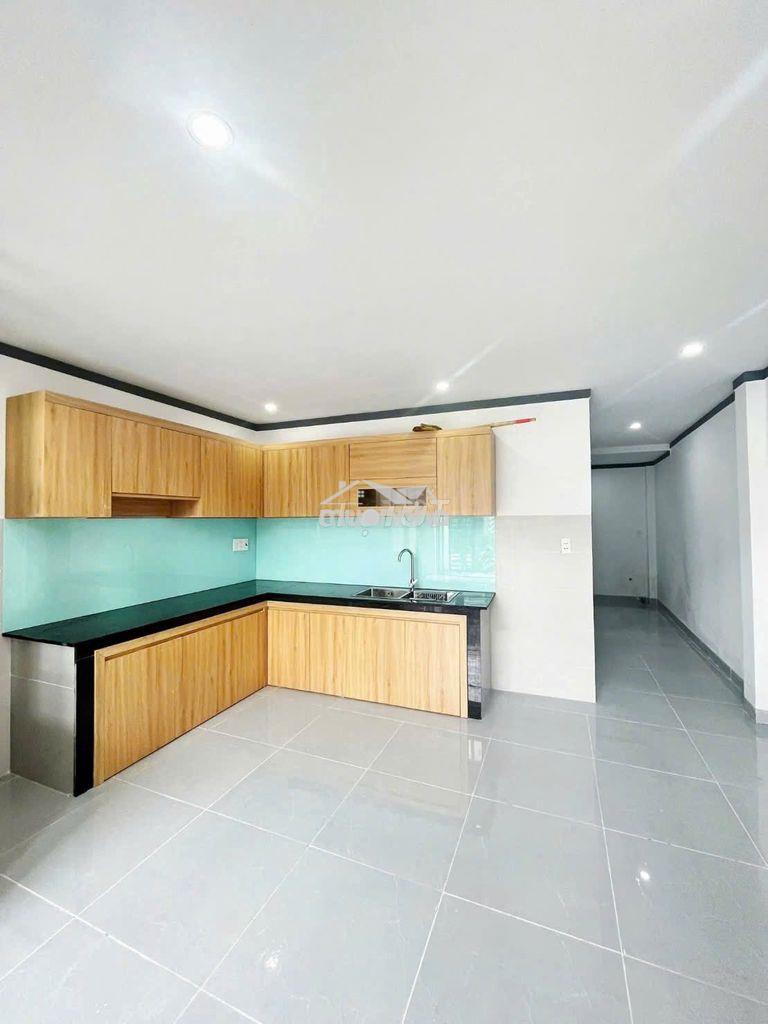 Bán gấp nhà sẵn 1 trệt 1 lửng mới tinh dọn vào ở ngay, gần cây xăng 75 - 2