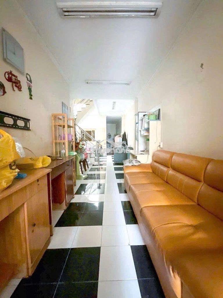 Sát mặt tiền q4- tôn thất thuyết- 56m2- 2 tầng- kdc hiện hưữ - 2