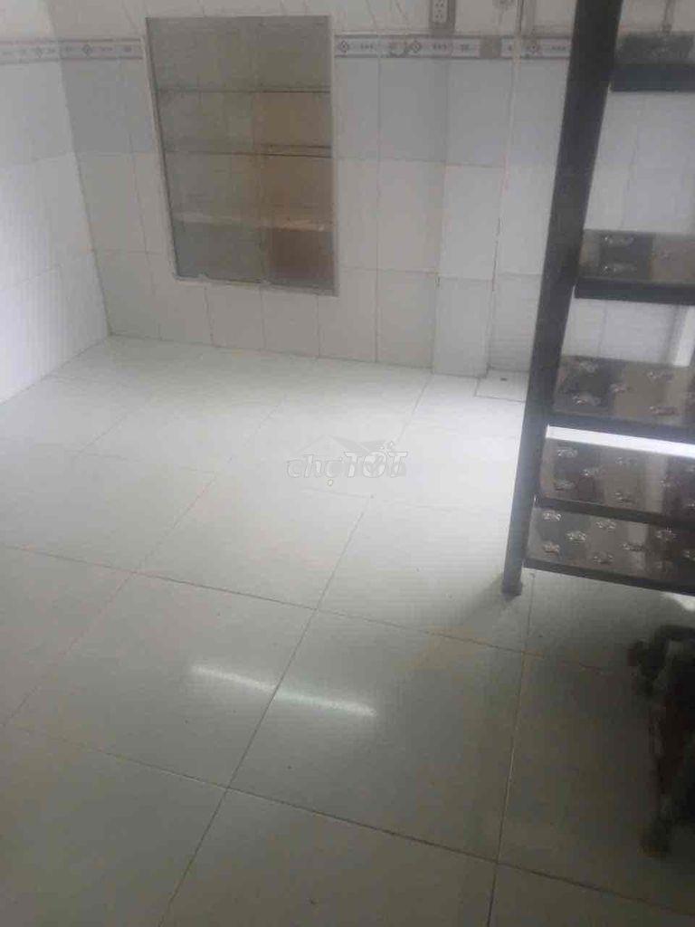 Hơn 1 tỷ sỏ hữu nhà co sổ hồng 1 trệt 2 lầu đúc hẻm xe hoi 3mx4m - 2