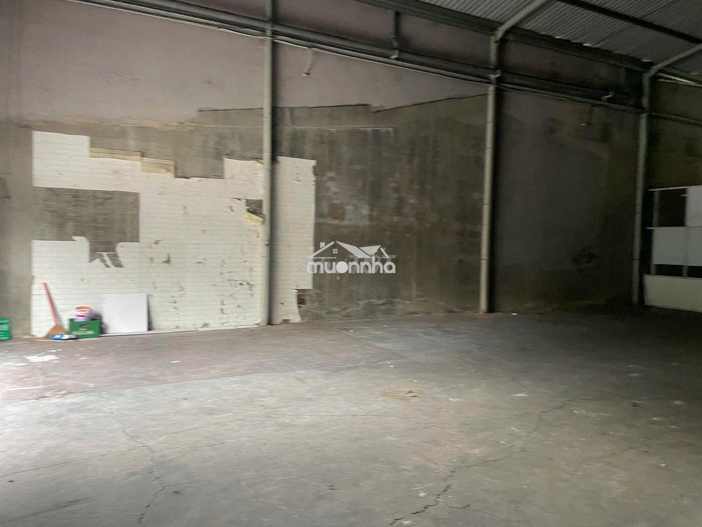 Cho thuê kho 200m, gần kcn sống thần, 19tr/ tháng - 2