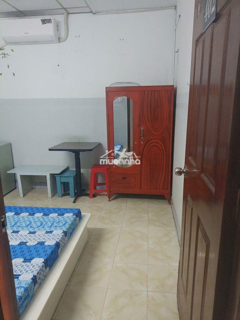 Cho thuê phòng ngay bến xe q8 - tạ quang bửu giá 2tr500 giờ tự do - 2