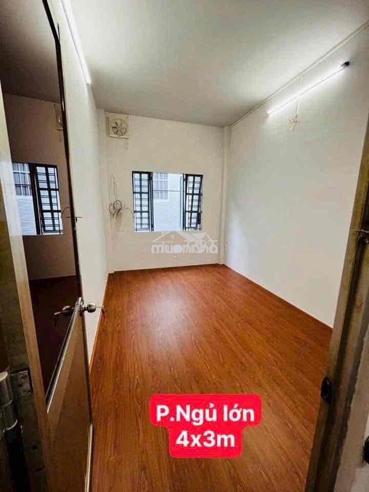Cho thuê nhà nguyên căn khu vực an ninh, thân thiện. 120 trần hưng đạo - 4