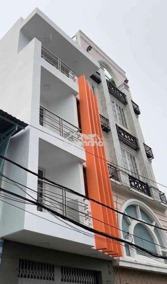 Nhà mới, ôtô có thể đậu trước cửa). 3pn, 3wc. bt - 4