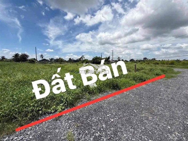 Bán đất 2 mặt tiền  đường otô 17x44 m đất được chuyển thổ cư