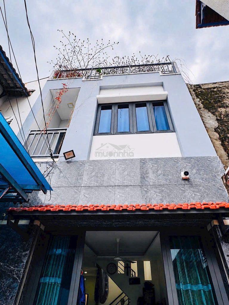 Nhà trệt lầu hoàn công gần chợ thủ đức 57m2 không ngập cho thuê 9tr/th