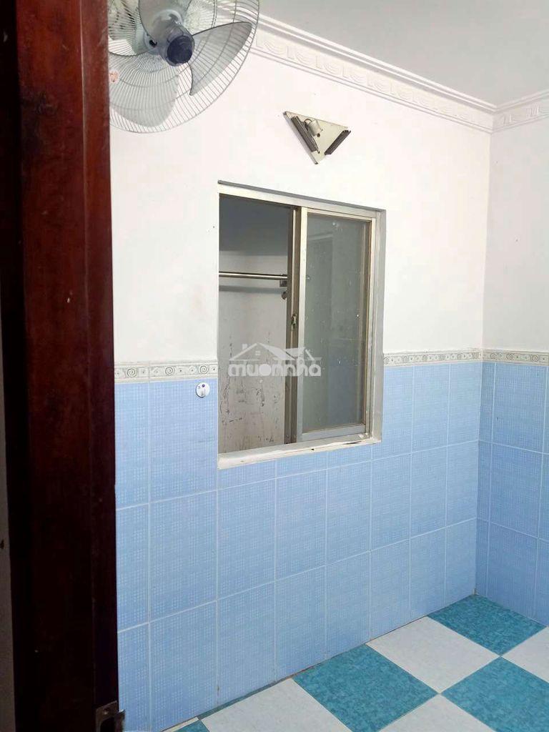P lầu 2 , cửa sổ có gác,wc riêng,q5,q10,q1, gần nhiều trường đại học  - 2