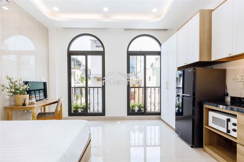 Cho thuê chdv cao cấp, ngay trung tâm khu phố ẩm thực phan xích long