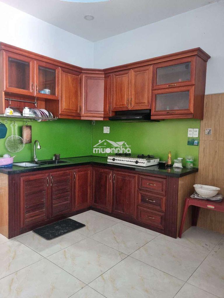 Cho thuê nhà bà điểm 
gần chợ cây me
dt 4x13 -2 lầu 3pn -3wc
 - 2