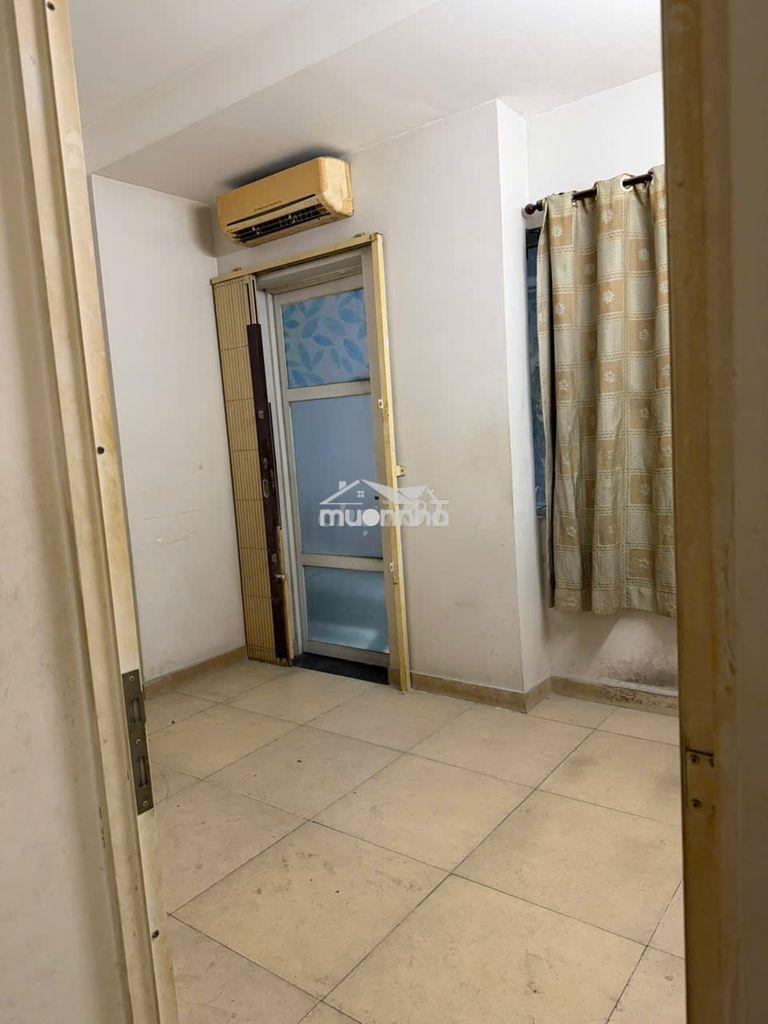 Nhà  4pn sơn sửa mới gần thành thái quận 10 - 4