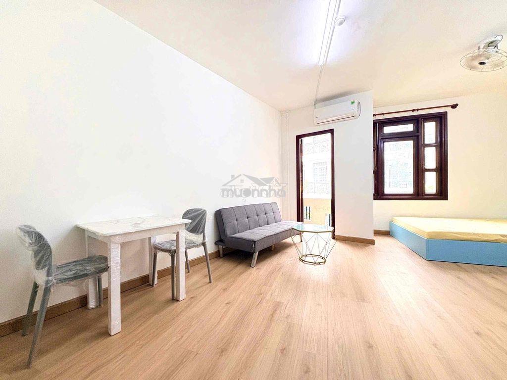 Studio ban công cửa sổ full nội thất thang máy ngay cv gia đinh - 4