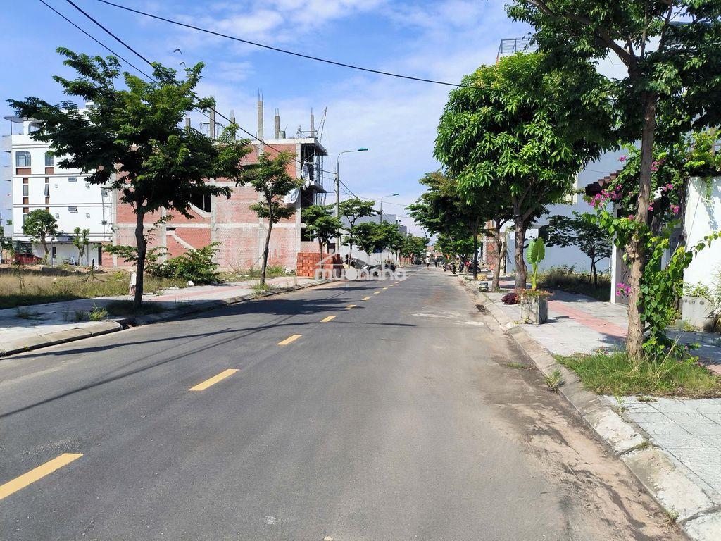 Cô nhi chính chủ bán đất nam hòa xuân khu đầm sen b2.132 giá 4 tỷ - 2