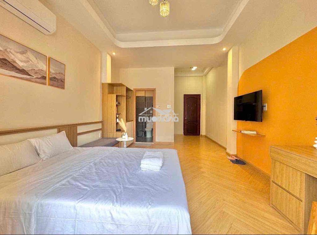 Cho thuê căn hộ giá tốt ngay quận 1 - cạnh dinh độc lập quận 1 - 2