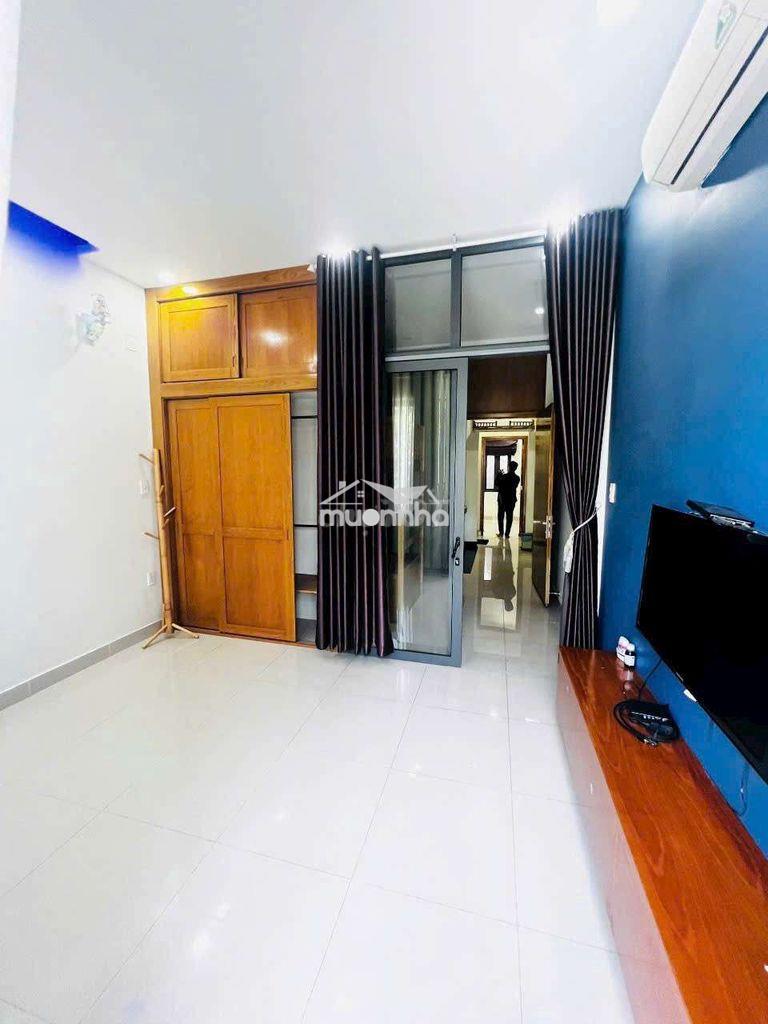 Cho thuê nhà mới đẹp 4 x16 đúc lầu hẻm xe tải 409// ng oanh p17 gv - 3