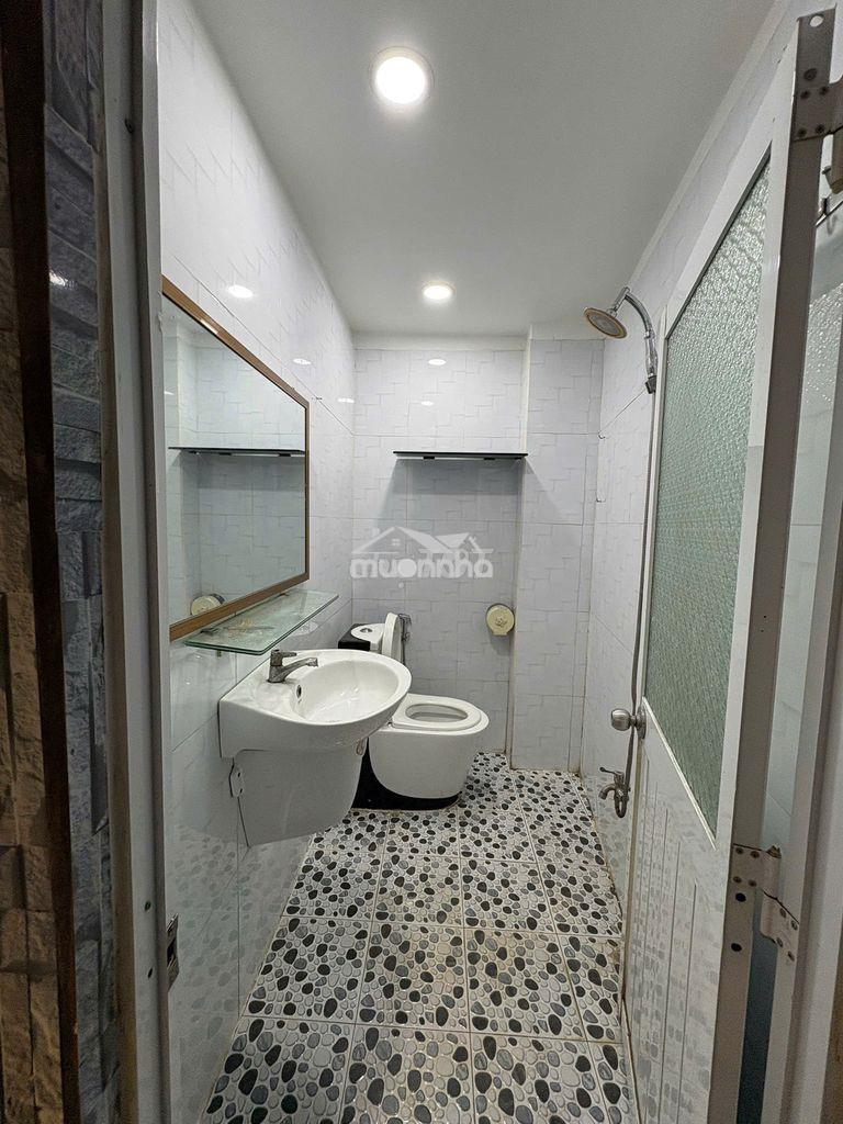 Chính chủ cho thuê nhà cấp 4 trong chợ cầu xáng - 2