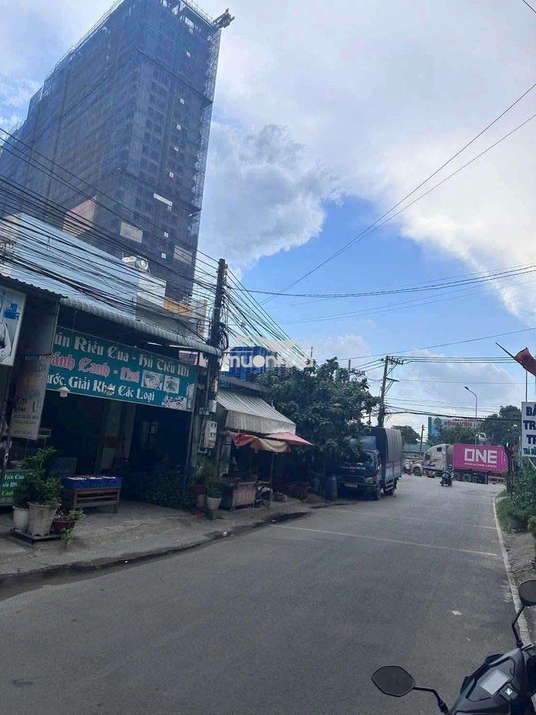 Nhà lầu mặt tiền buôn bán gần ngã tư chiêu liêu - 3