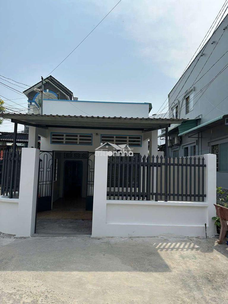 Chỉ : 2,2 tỷ– nhà cấp 4 phú cường, chỉ 100m ra thích quảng đức- tdm bd - 2
