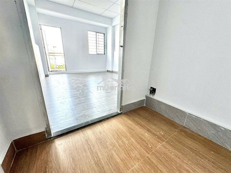 Sẵn nhiều phòng ban công cửa sổ thoáng