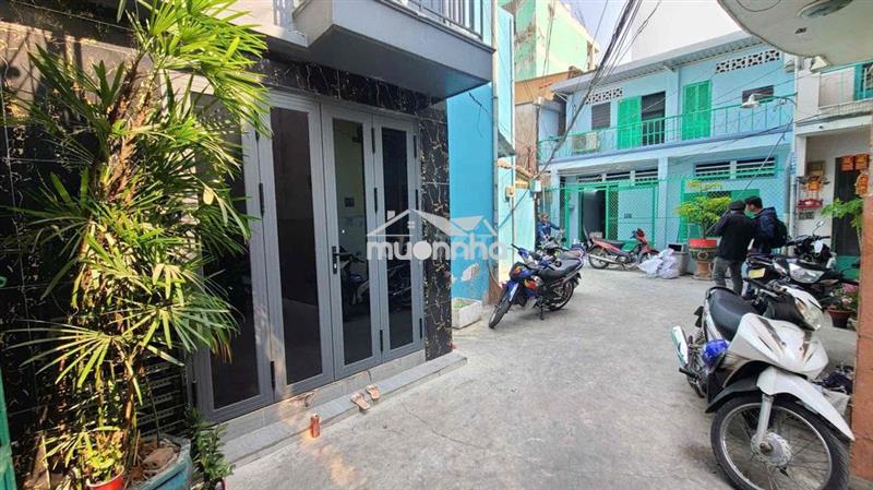 Nhà hẻm trung tâm quận 6 cần bán