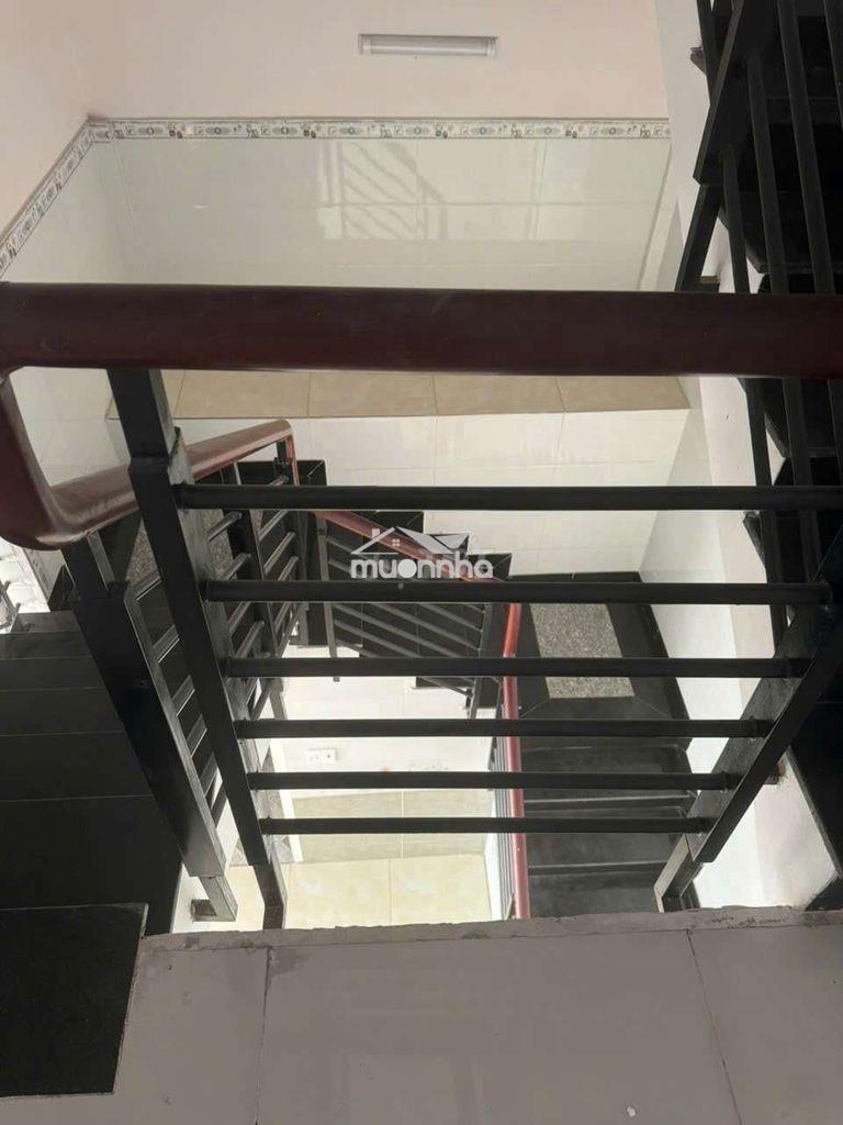 Nhà unitowm 4 phòng ngủ full có 4 máy lạnh - 4