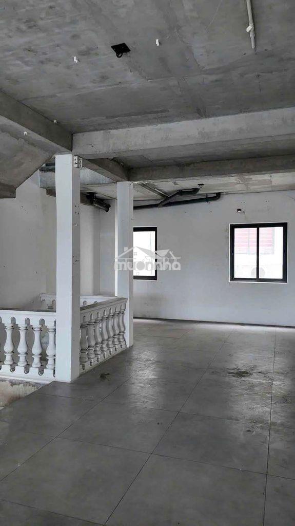 Cho thuê nguyên căn 5 tầng nhà thô shophouse lakeview city 25 triệu - 4