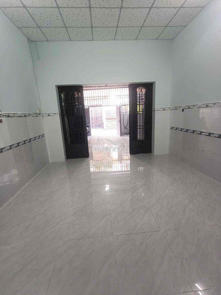 Cho thuê nhà đẹp hẻm dht 17. chợ cầu. 5m x 20m. 2pn. 1wc. giá 7 triệu - 4