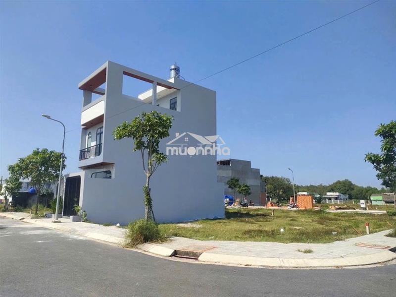 Bán gấp lô đất 2 mặt tiền đường nhựa dt 80m2 giá 780tr
