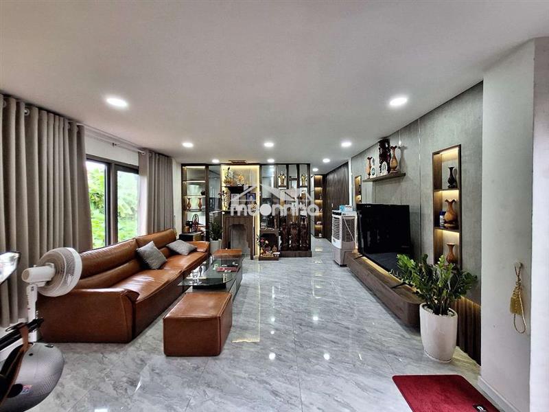 Nhà 52m2. 3 phòng ngủ gần công viên