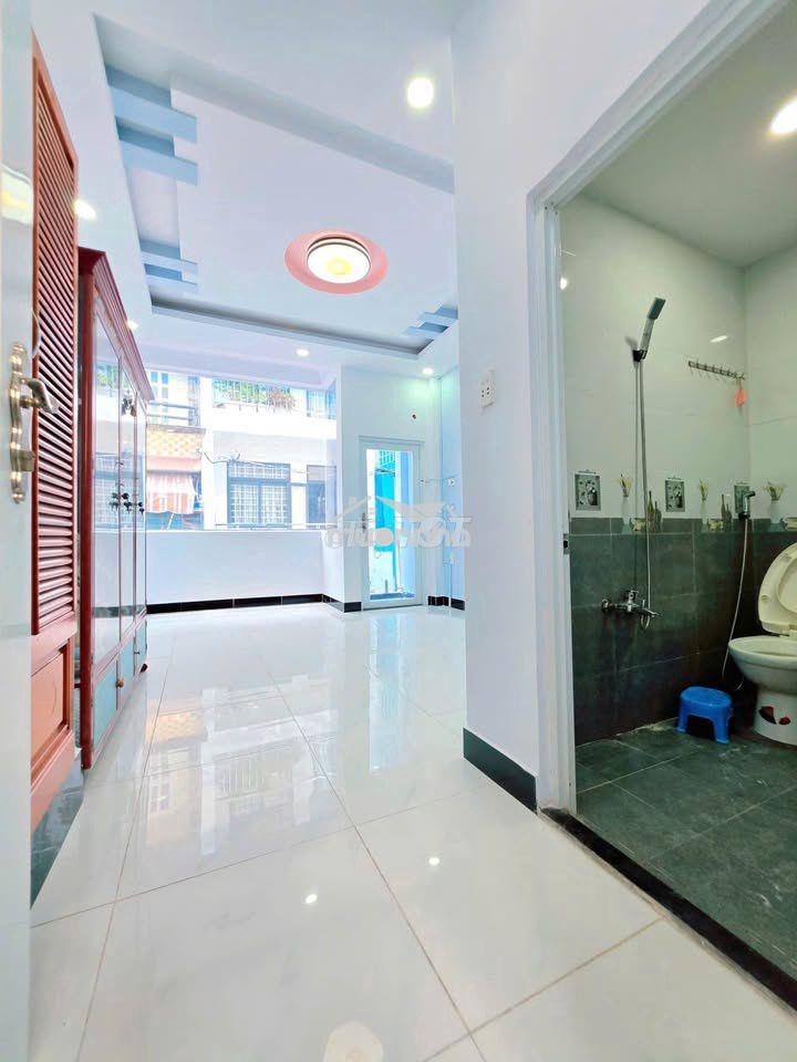 Nhà ở quận 8 - đường bông sao - hẻm xe hơi - 4