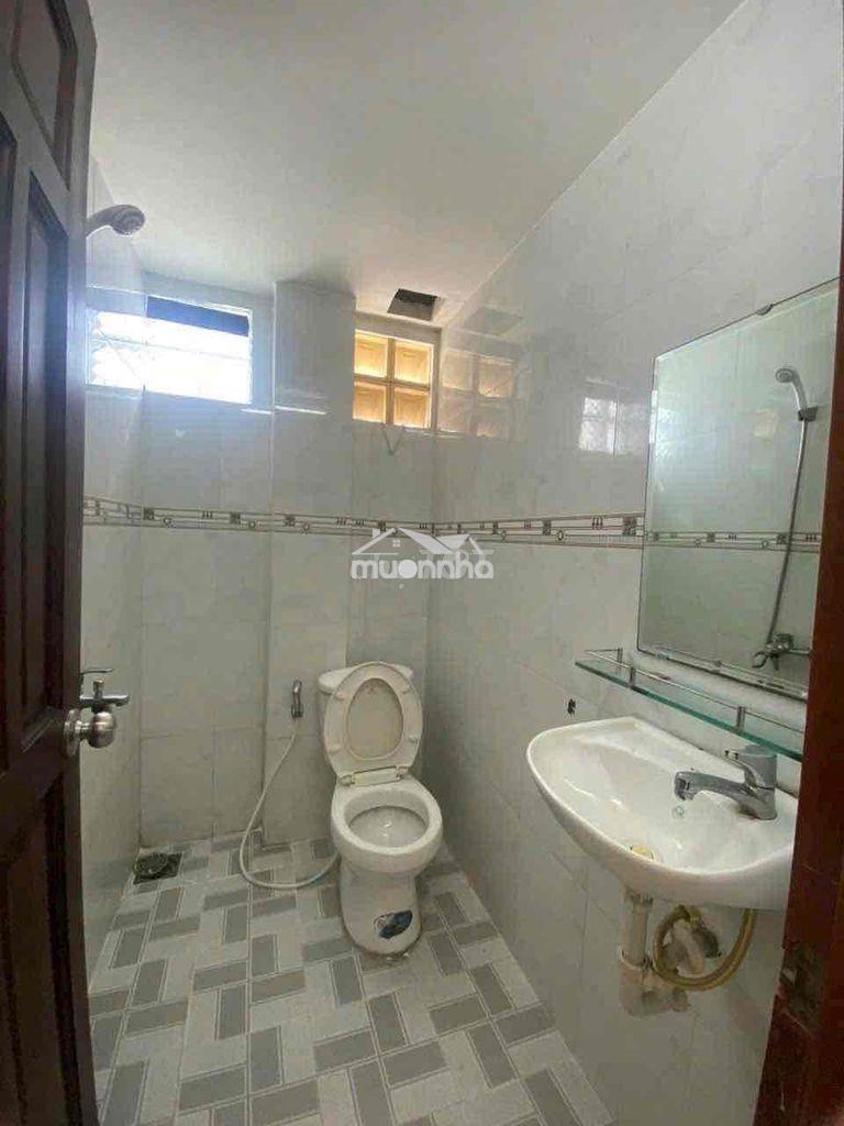 Phòng trọ cửa sổ giá rẻ  ngay lotte, phú mỹ hưng quận 7 - 4