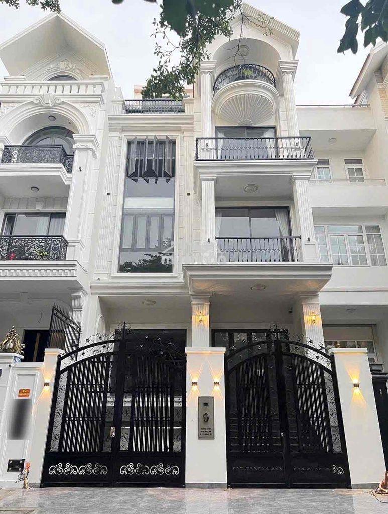 Cho thuê bặt bằng văn phòng quận 7, 150m2 25 triệu/ tháng