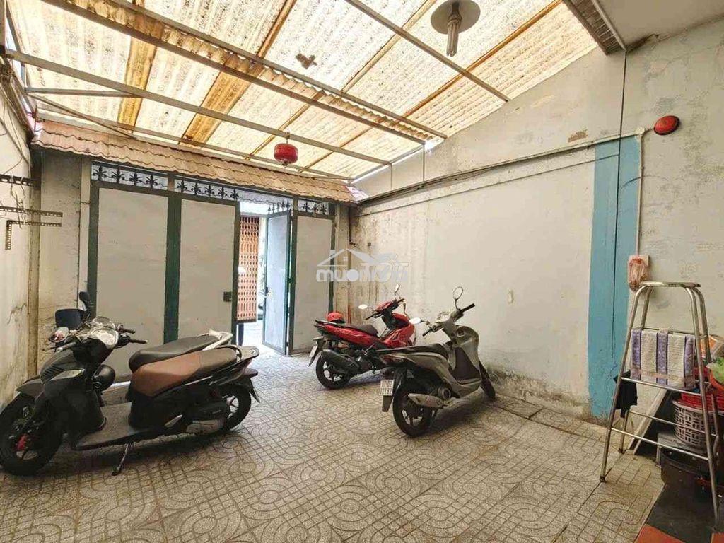 Nhà 4 tầng, dt 135m2, hẻm ô tô 8m, ngay hậu giang, quận 6 - 2
