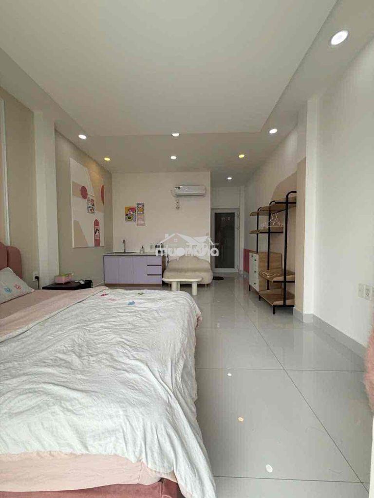 Studio ban công vừa thoáng vừa dễ thươngg - 4
