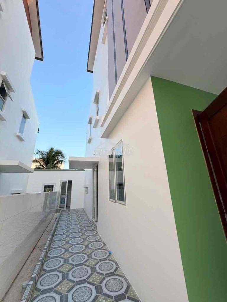 Nhà phố liền kề suncasa 1. gần thành phố mới ngang 7m. 4pn - 4