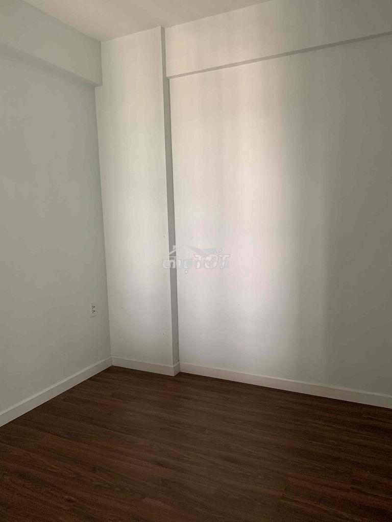 Hàng hiếm cho thuê 2pn 2wc ban công + logia lovera vista - 2
