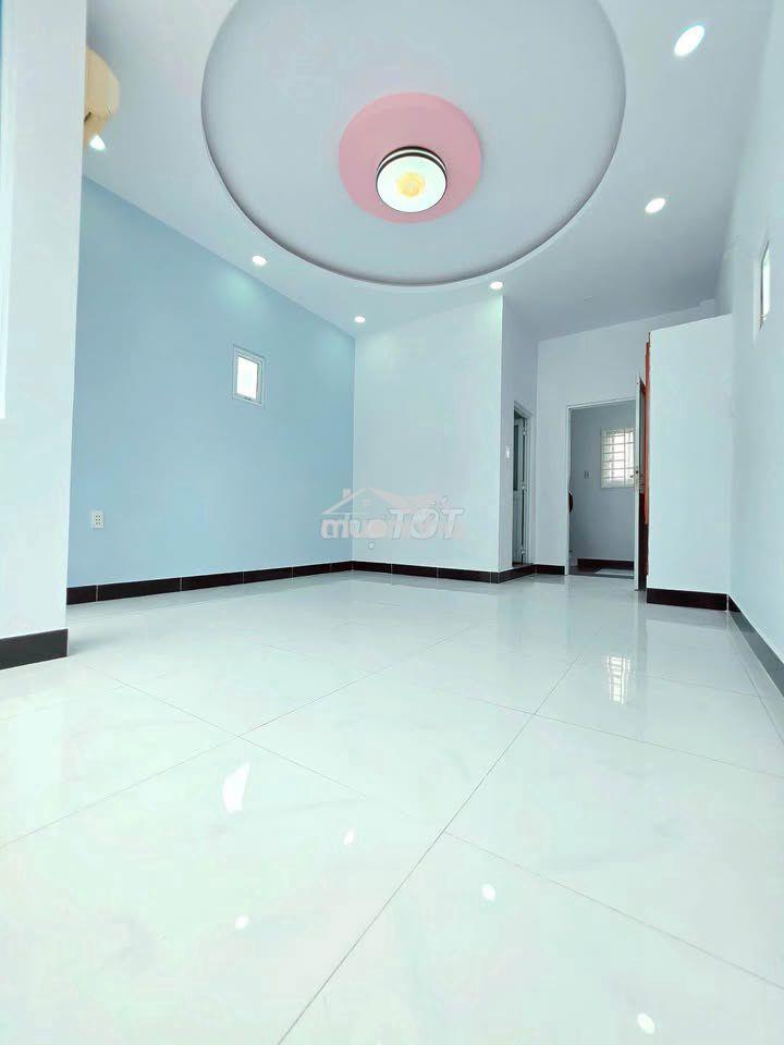 Nhà ở quận 8 - đường bông sao - hẻm xe hơi - 3