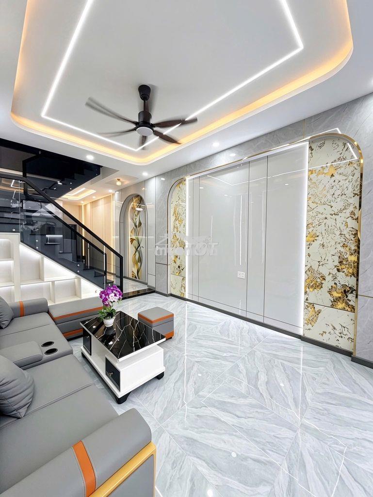 Bán nhà 3 tầng hoàn công đường thông xe hơi sân xe hơi ngay biên hoà  - 3