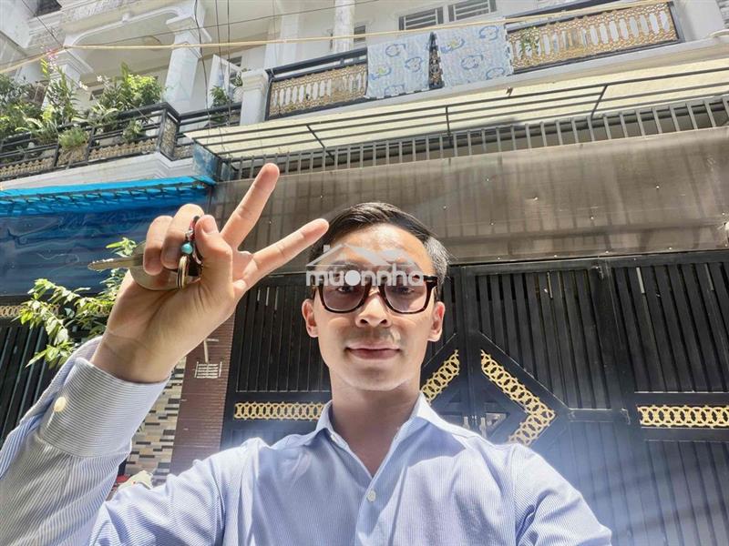 Nhà 4 tầng 5x11m - ngay metro- ngộp bank bán gấp