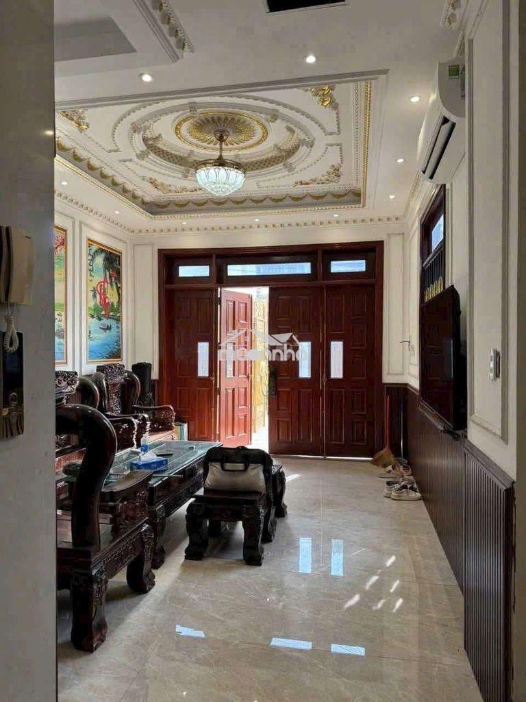 Cho thuê căn góc 1 trệt 3 lầu - 3