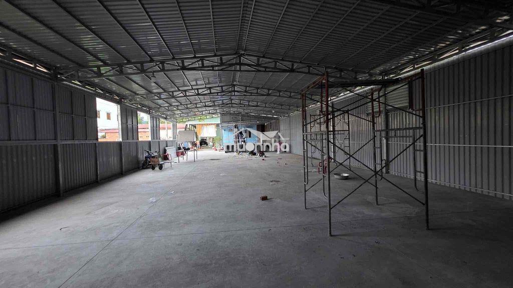 Kho 360m2 mặt tiền lê hồng phong - phú hoà - 3