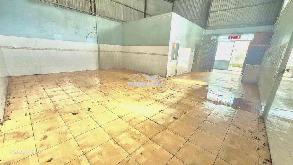 Kho xưởng 7,6 x 16m (có 2phòng) hẻm xe van ôtô. bình trị đông - 2